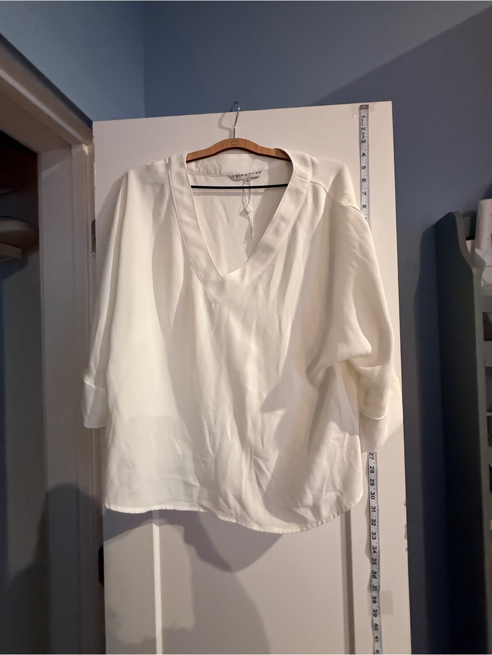 Trina Turk Relaxed V-Neck Women’s Top in White